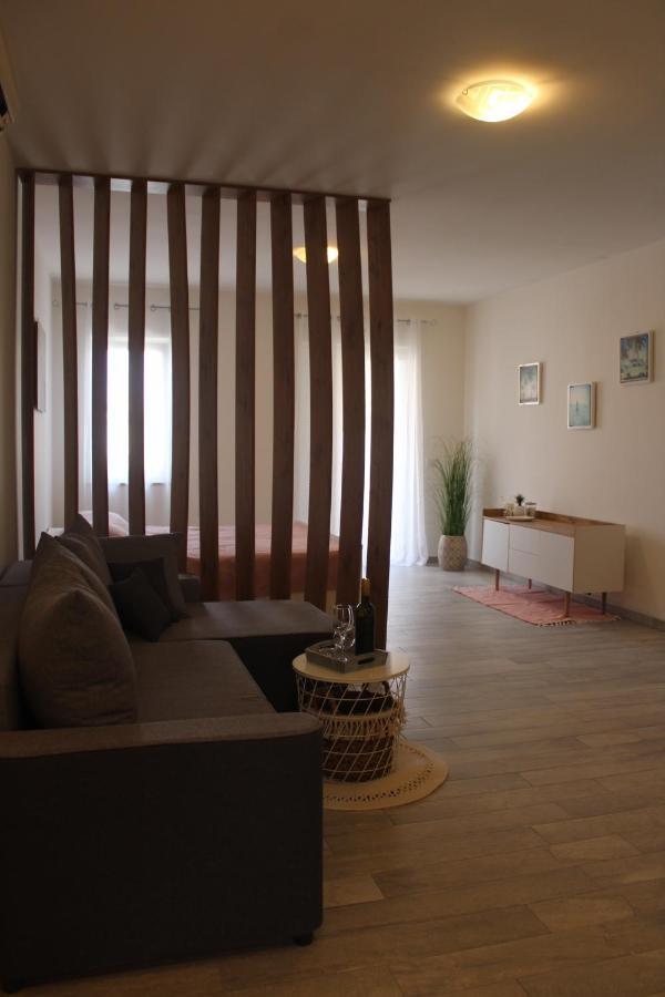 Sanda Apartment Banjole Exterior foto